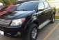 For sale Toyota Hilux automatic 4x4 3.0L-2
