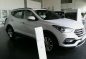 Well-maintained Hyundai Santa Fe 2017 for sale-4
