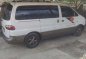 Hyundai Starex white for sale-0