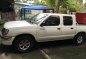 Nissan Frontier Automatic 2000 White For Sale -1