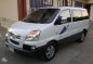 Hyundai Starex 2005 AT White Van For Sale -0