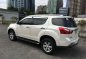 Well-maintained Isuzu MUX 2015 for sale-6