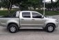 2005 Toyota Hilux 2.5 4x2 MT Silver For Sale -8