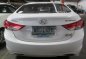 Well-maintained Hyundai Elantra 2013 for sale-3