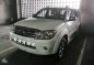 White Toyota FORTUNER 2009 Diesel 4x2 Automatic for Sale-1