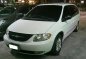 Well-kept Chrysler Town and Country 2003 for sale-9