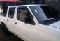 Nissan Frontier 2002 Manual White Pickup For Sale -2