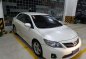 Toyota Corolla 2012 2.0V AT White For Sale -1