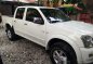 Well-maintained Isuzu D-Max 2005 for sale-12