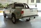 Well-maintained Toyota Hilux 2011 for sale-4