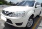 2011 FORD ESCAPE :A-T : all power : well maintained : very fresh-0