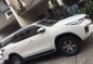 2017 Toyota Fortuner V 4x2 matic white for sale-1