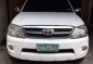 For sale 2004 White Toyota Fortuner 2.7G 4x2 A/T.-4