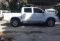 2013 Toyota Hilux G MT 4x4 VNT White For Sale -2