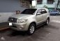 2009 Toyota Fortuner Very Fresh Silver For Sale -3