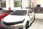 Toyota Corolla Altis 2.0V AT White Sedan For Sale -2