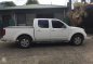 Nisaan Navara LE PICK UP 2009 White For Sale -1
