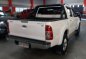 Well-maintained Toyota Hilux 2014 for sale-6