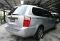 Well-kept Kia Carnival 2012 for sale-3