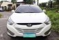  Hyundai Tucson GLS 2013 White SUV For Sale -0