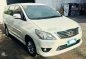 Toyota Innova 2.5G Diesel Manual Trans Pearl White for sale-1