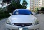 Honda Accord 2005 Pearl White for sale -3