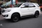 Toyota Fortuner 2014 4x4 Pearl White-5