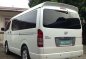 TOYOTA HIACE SUPER GRANDIA 2011 (Top of the line)-3