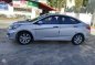 Hyundai Accent cvvt gas automatic top of the line 2015.-1