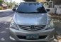 2011 Toyota INNOVA E. Diesel Manual. all ORIG. Brand new condition-5