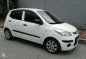 Hyundai i10 White Hatchback For Sale -2