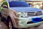 TOYOTA Fortuner G diesel matic super fresh like new acquired 2011-0