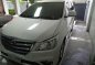 Toyota Innova V 2014 Captain Leather Seat Pearl White vs Fortuner MUX-0