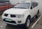 Mitsubishi Montero GLS SE 4x4 White For Sale -1