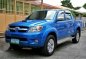 Toyota Hilux 4x4 A/T Diesel Azure Blue For Sale -2