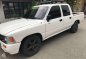 Toyota Hilux Pick-up 4x2 2001 White For Sale -0