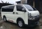2013 Toyota Hi ace commuter. No scratches No dents. Private used.-2