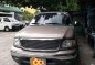 For sale only Ford Expedition XLT 4X2 V8 AT year 2002-0