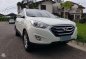 2011 Hyundai Tucson Vanilla White Automatic Transmission-2