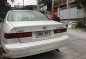 Pearl white Toyota Camry 97’ automatic-2