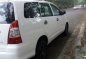 SELLING 2015 TOYOTA Innova j diesel-1