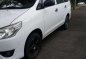 SELLING 2015 TOYOTA Innova j diesel-4