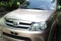 SELLING Toyota Fortuner v4x4 2006-1