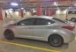 Hyundai Elantra 2012 Sleek silver Manual Transmission-3