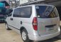 SELLING HYUNDAI Grand Starex 2010 mt-6