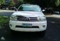 Toyota Fortuner model 2010  automatic gasoline good condition-0