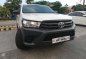 SELLING Toyota Hilux 2017-3