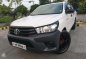 SELLING Toyota Hilux 2017-5