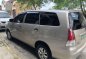 SELLING Toyota Innova e 2012-0