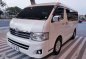 Toyota Super Grandia VAN AT 2014 (VERY FRESH)-3